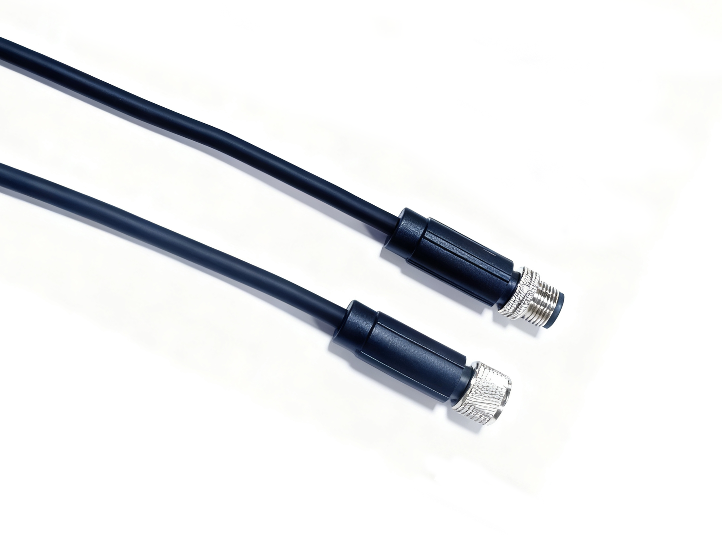 告别部署延误：M12 注塑连接器破解大量连接点效率痛点